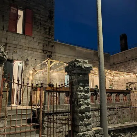 Bed & Breakfast Castel'lo -aktiv&relax Residenz *